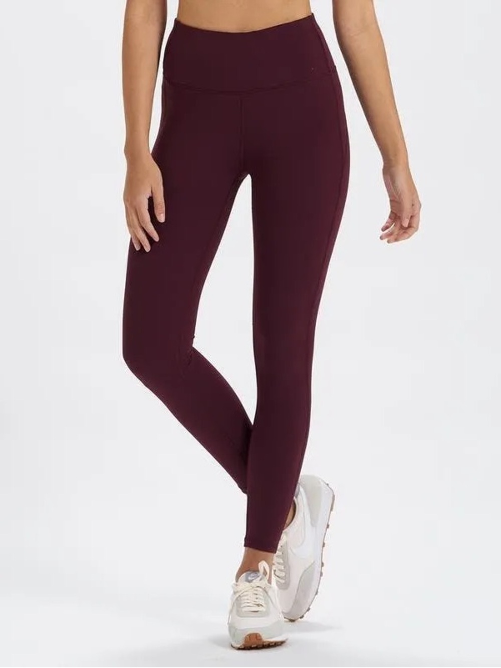 Vuori Pace High Rise Leggings Cerise (Maroon/ Burgundy color), Small